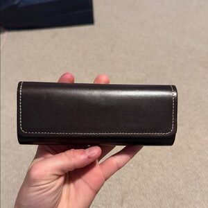 Elegant Brown Leather sunglasses case